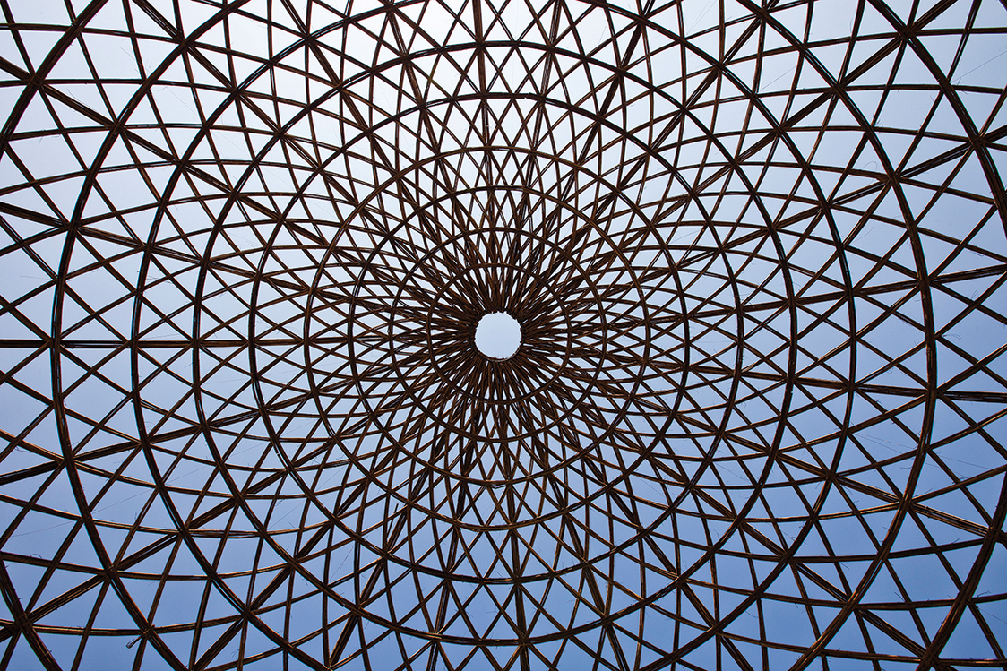 This project is special in terms of the construction method. Not using fabricated bamboo units, these 24M-diameter-domes are woven like traditional baskets due to the special conditions of the location. For Nghia, this is a 'fusion of traditional folk art and contemporary architecture.' Image © Vo Trong Nghia Architects