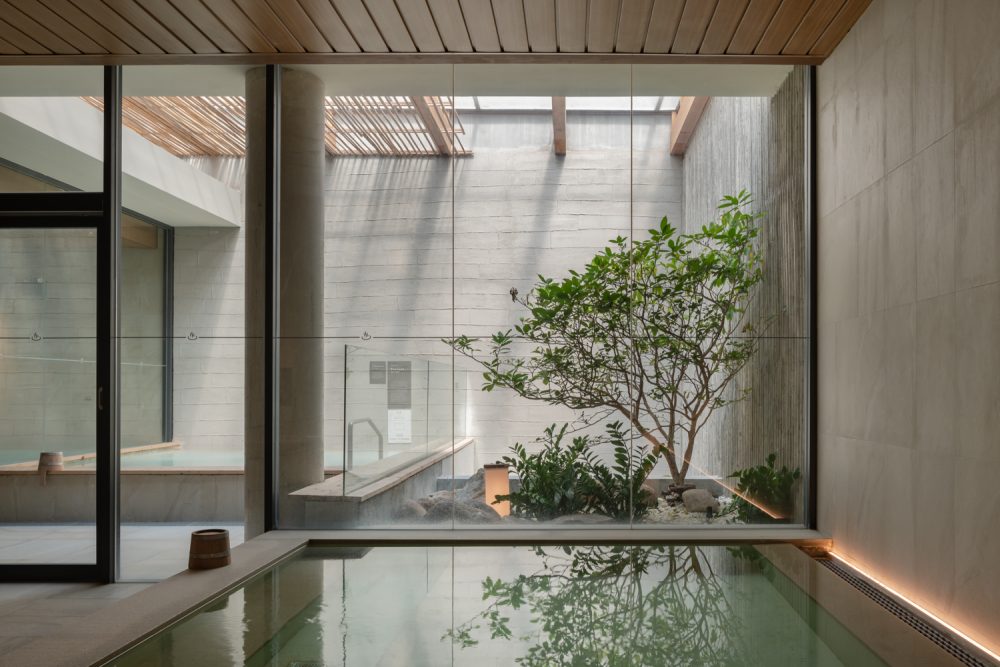 YUNOMORI ONSEN & SPA SATHORN - art4d
