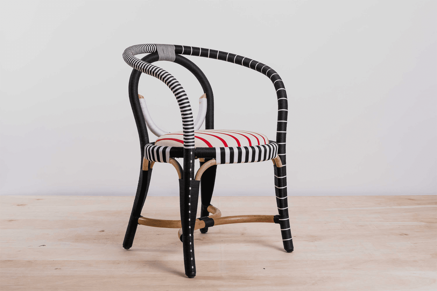 Boa Boa Chair by Kitt.Ta.Khon