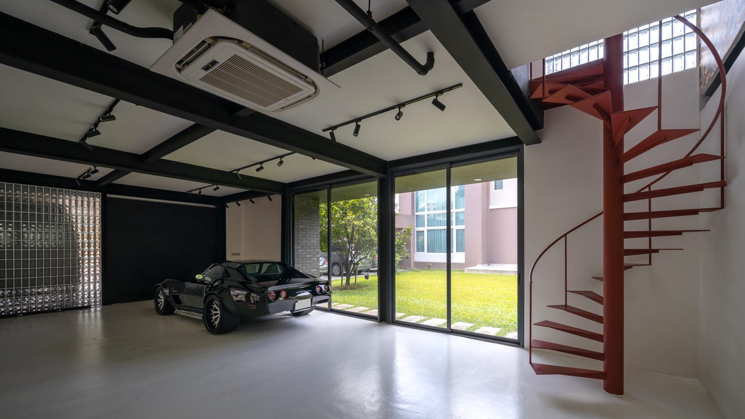Garage and storage, NICH III by Alkhemist Architects