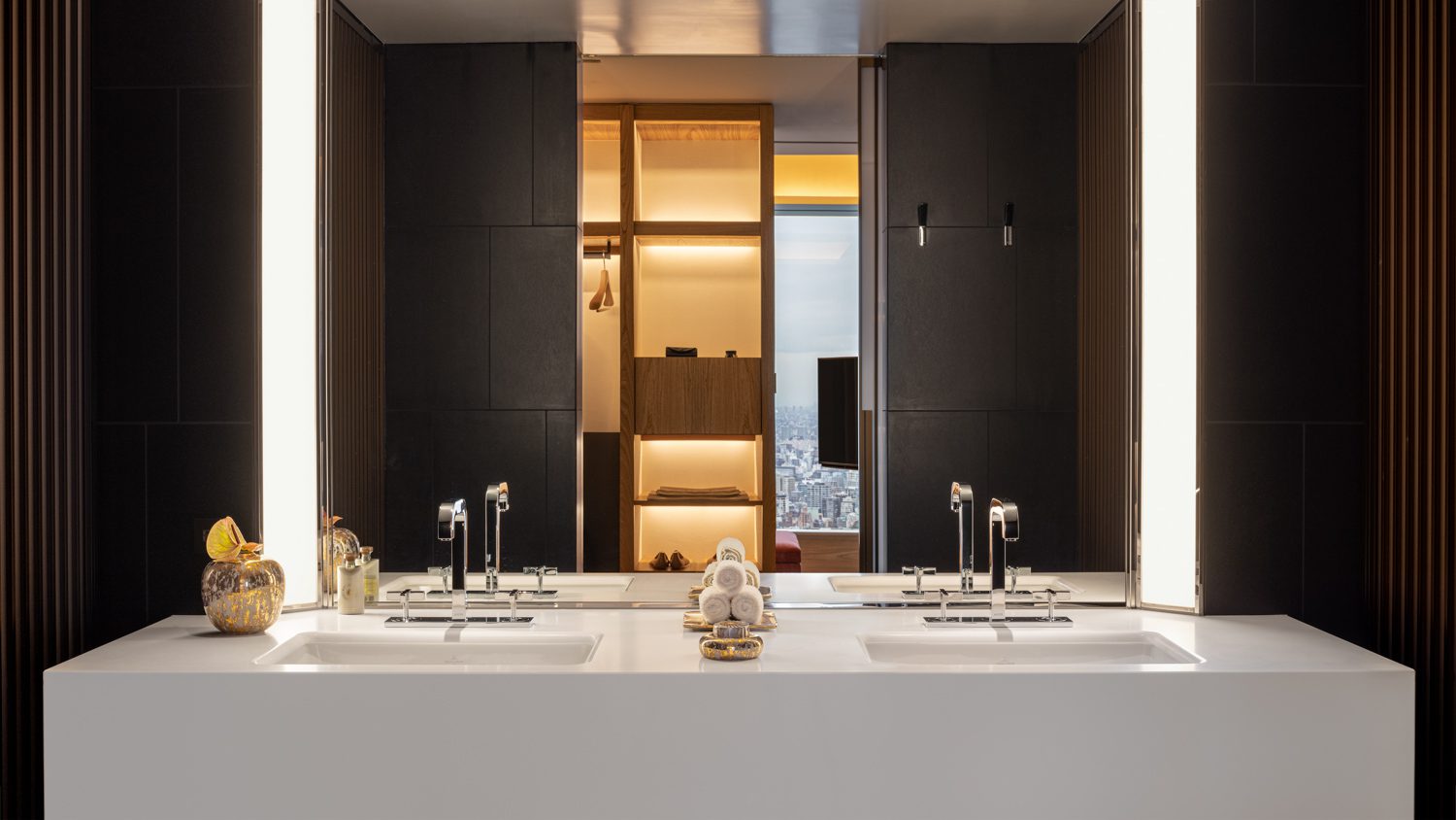 GUESTROOMS_ BATHROOM_4_low res