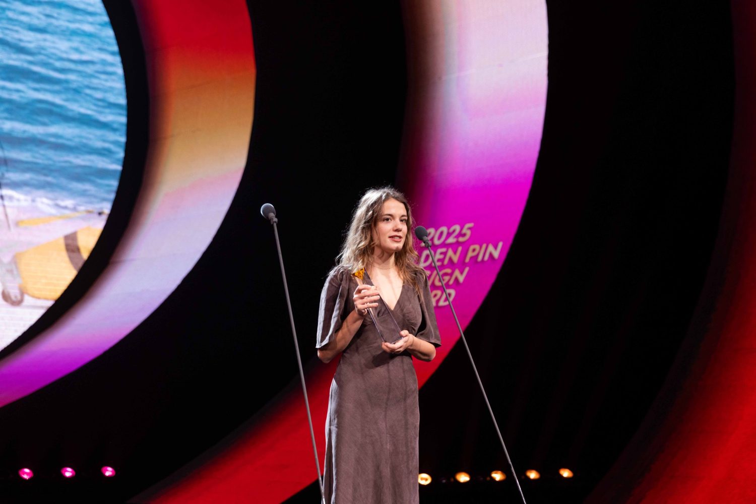 18 Poland’s TOFU Studio received the Best Design of the Year for the second time, with team representatives traveling to Taiwan for the ceremony to express their heartfelt gratitude.