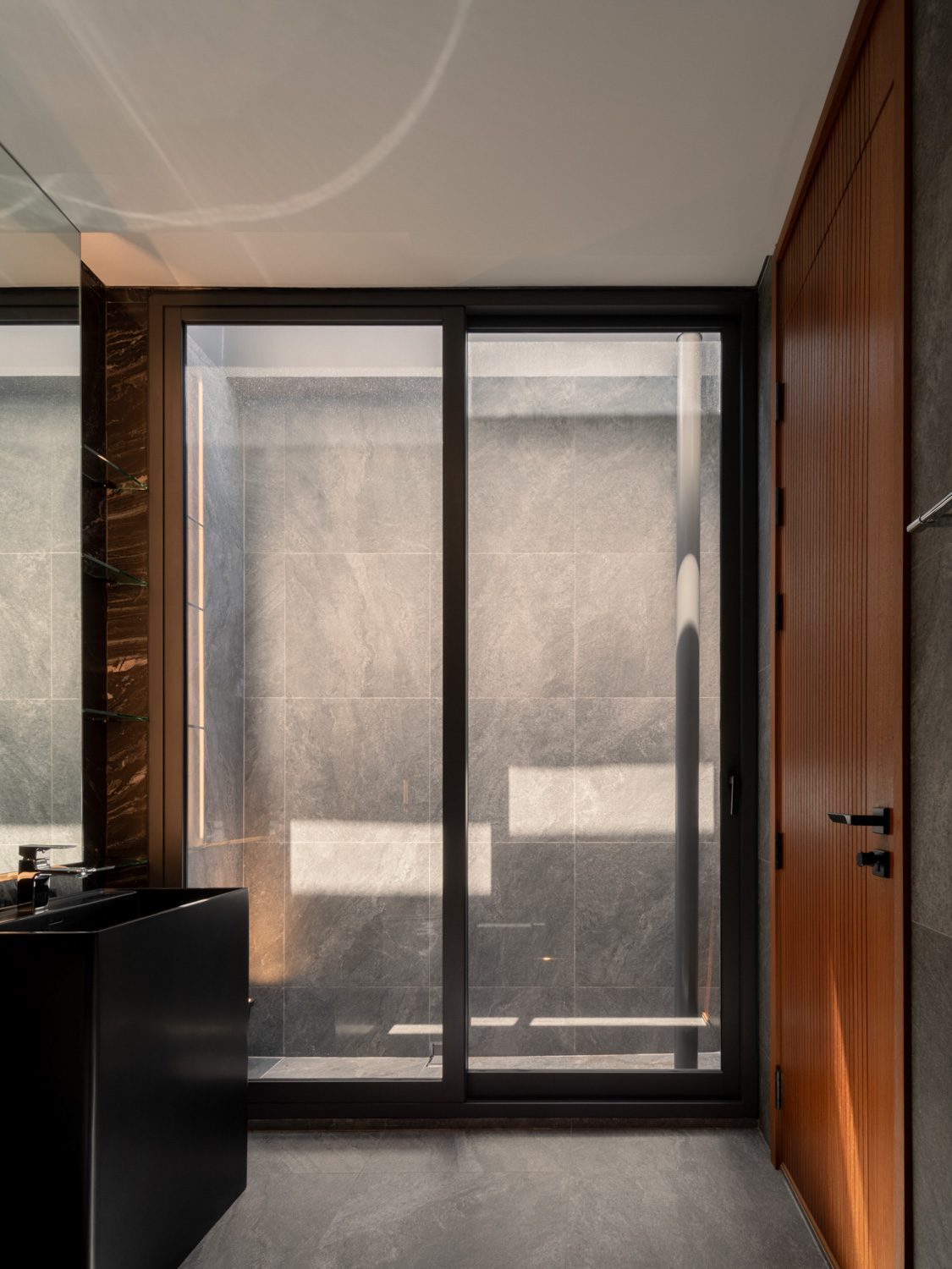 VELA_RESIZE-069_low res