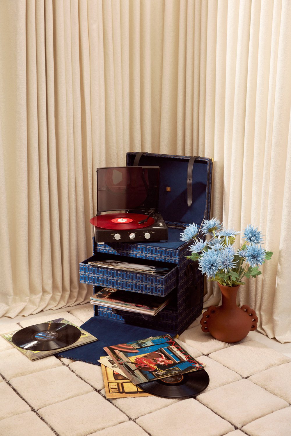 Shot_04-2577_low res