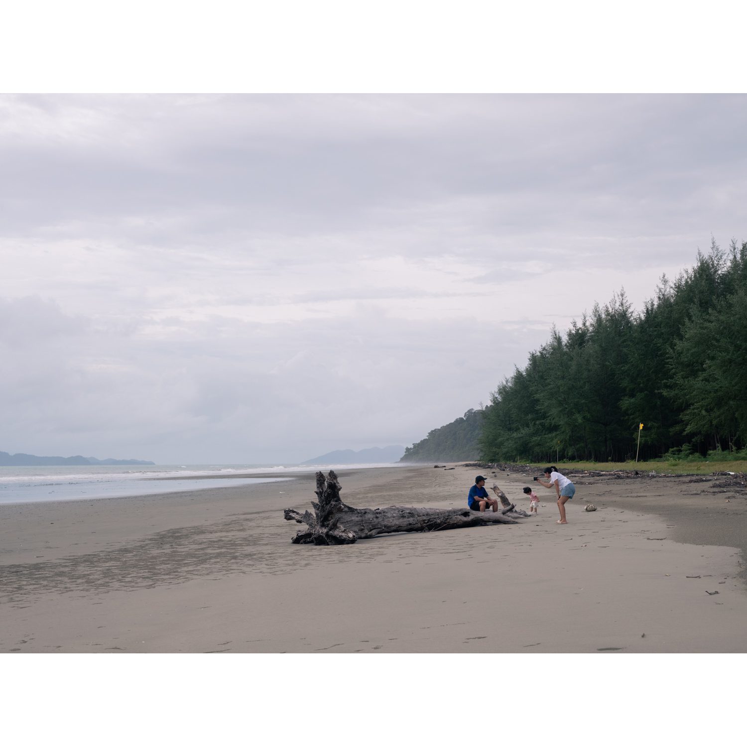 Between_Satita_05_low res